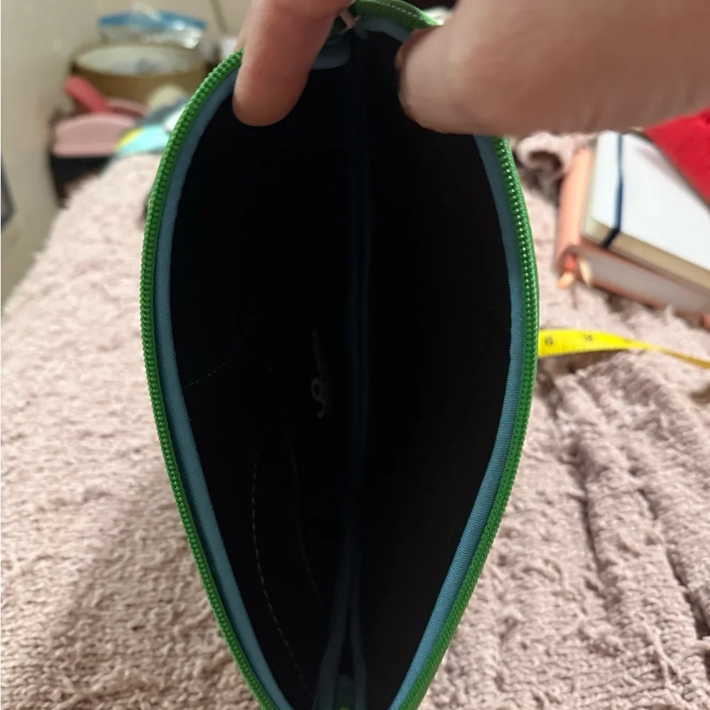 LooptWorks Green and Black Tablet Sleeve